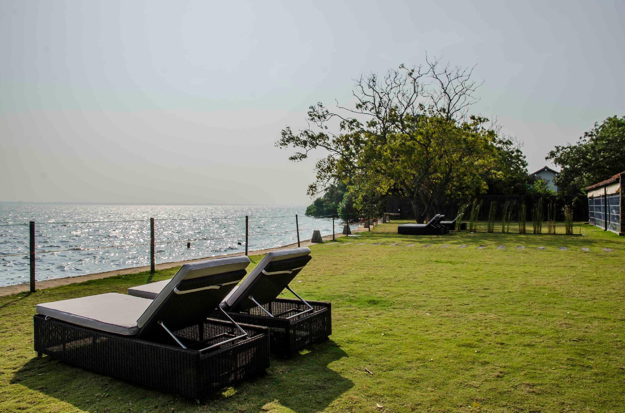 Regenta Arie Lagoon Negombo Exterior foto