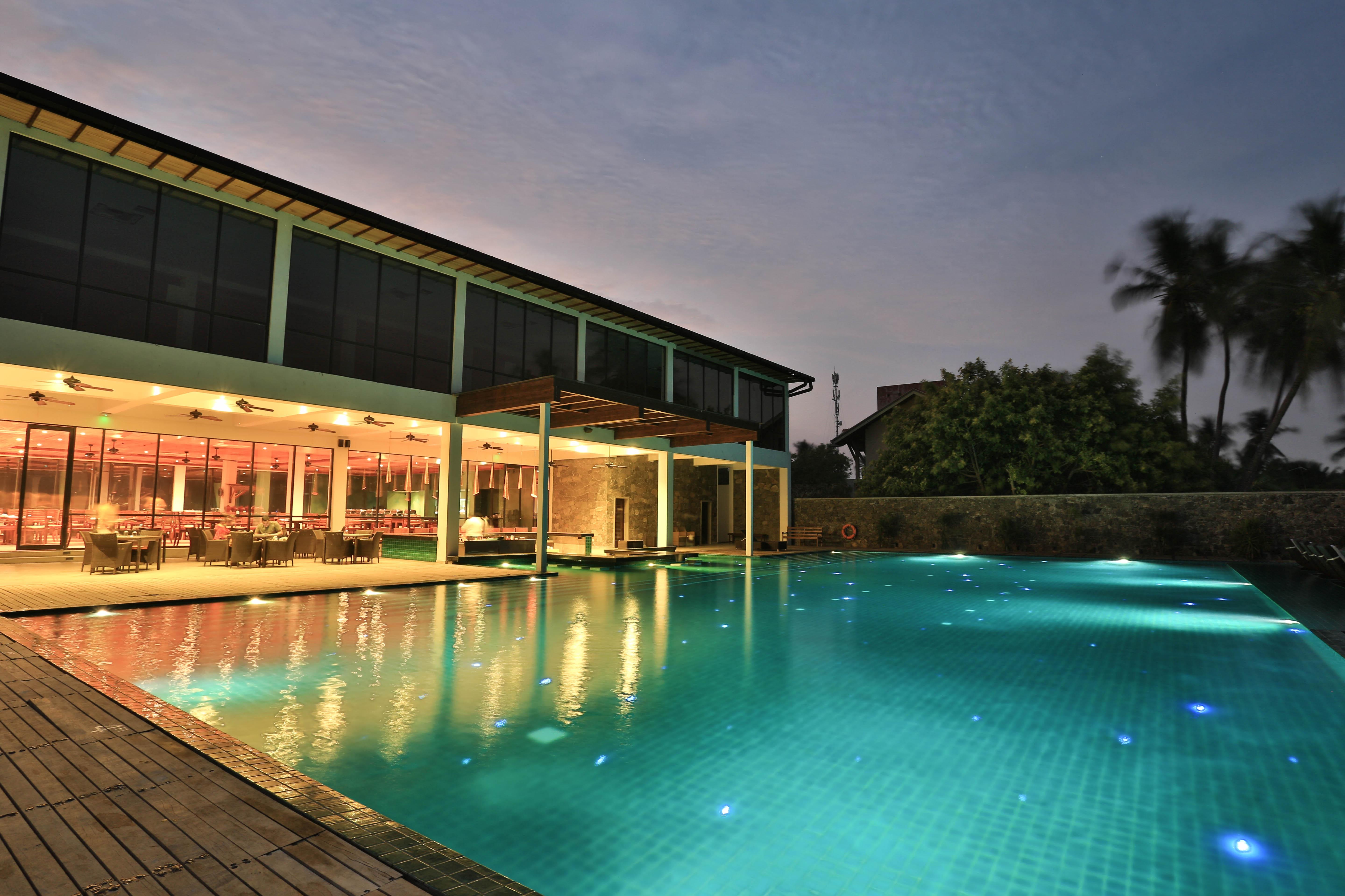 Regenta Arie Lagoon Negombo Exterior foto