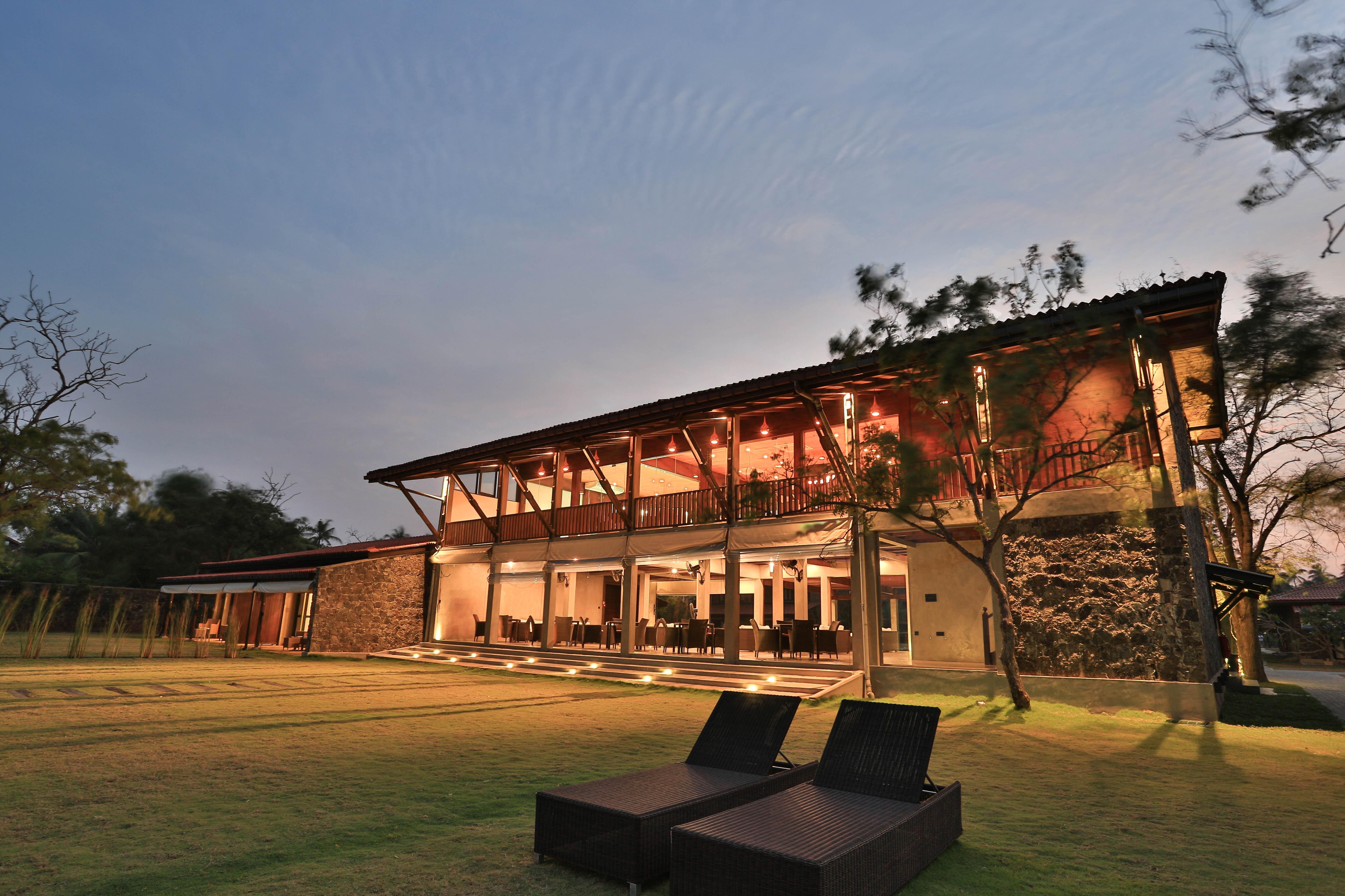 Regenta Arie Lagoon Negombo Exterior foto