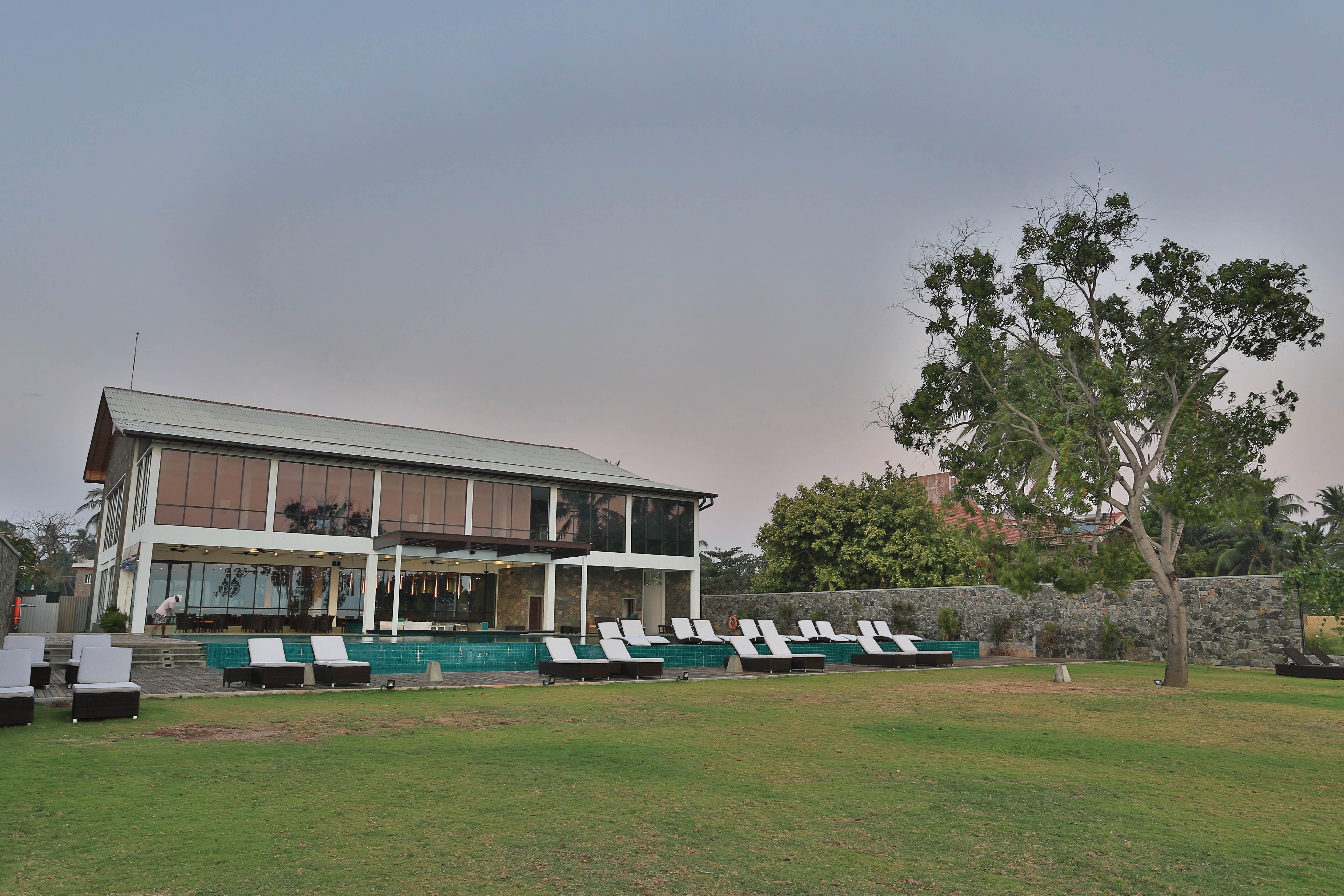 Regenta Arie Lagoon Negombo Exterior foto