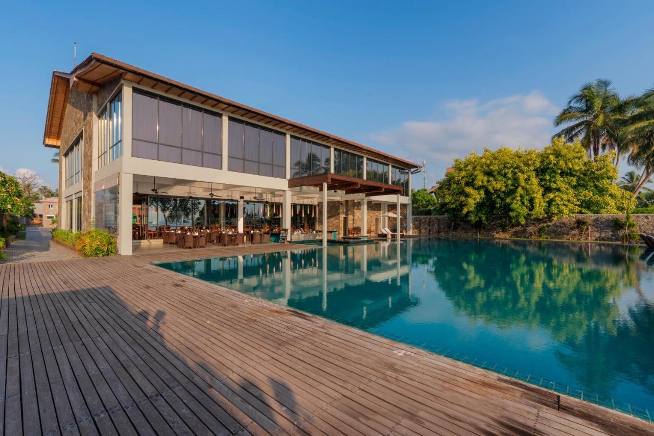 Regenta Arie Lagoon Negombo Exterior foto