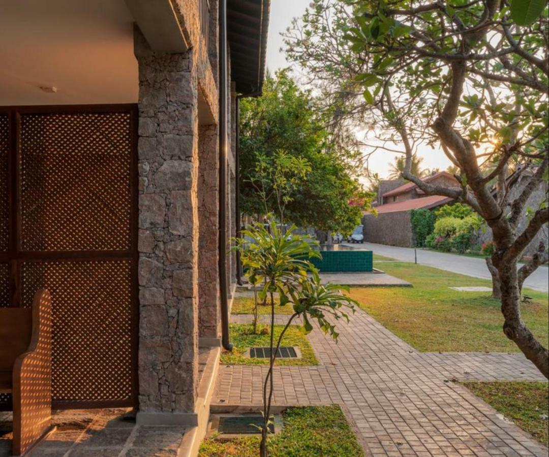 Regenta Arie Lagoon Negombo Exterior foto