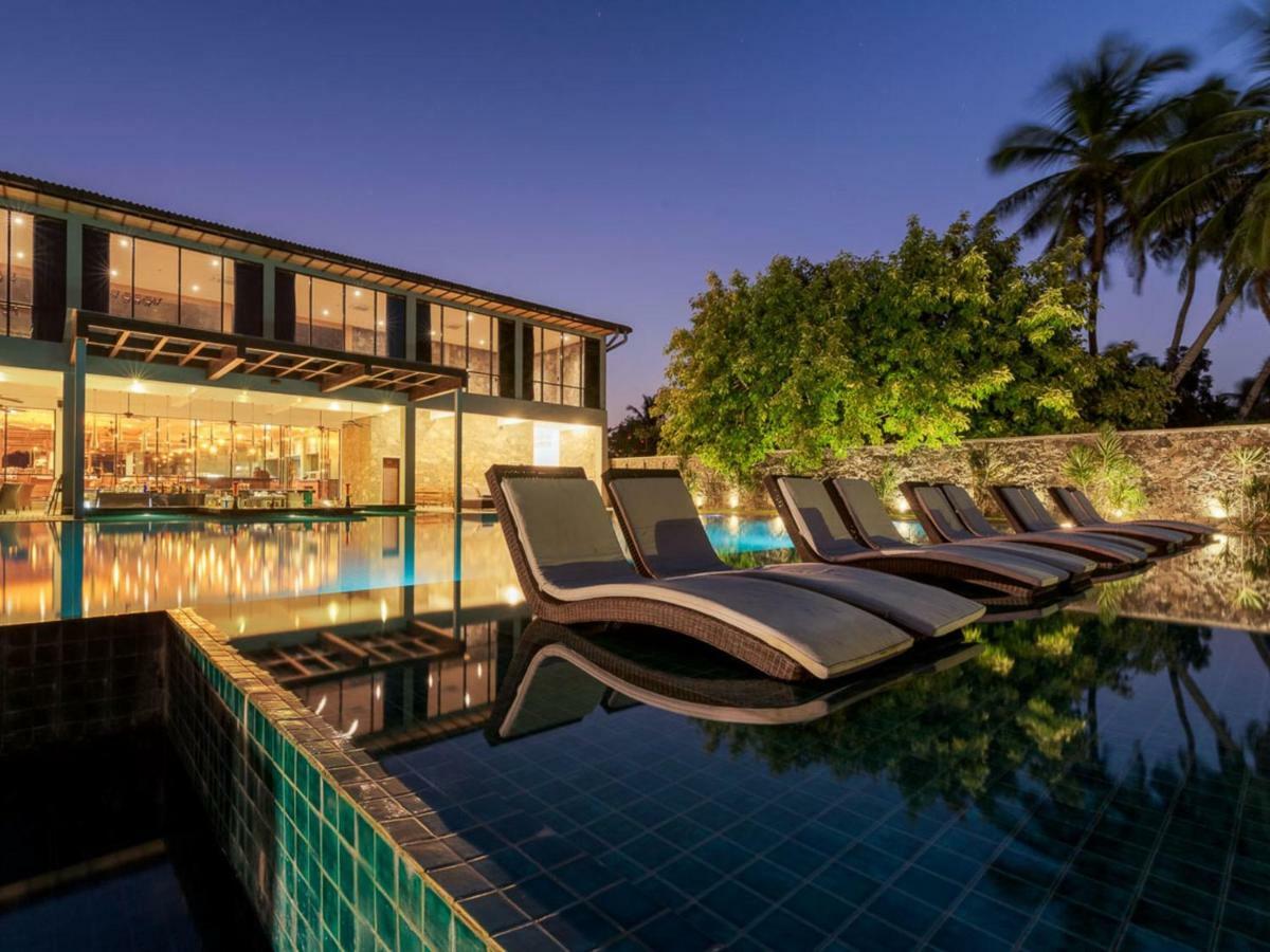 Regenta Arie Lagoon Negombo Exterior foto